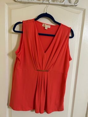 Michael Kors Coral Sleeveless V-Neck Top with Gold-Tone Tag Large